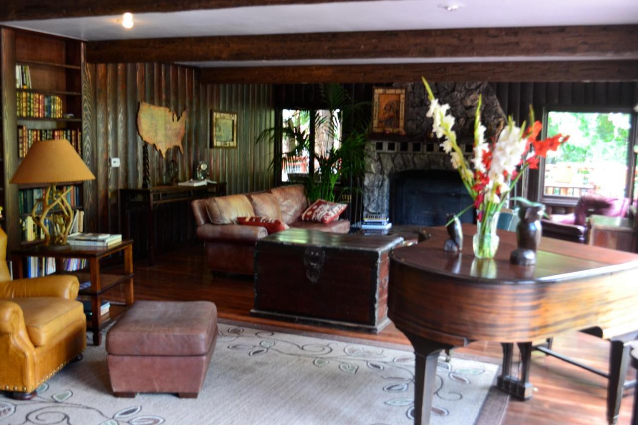 Guerneville Lodge Buitenkant foto