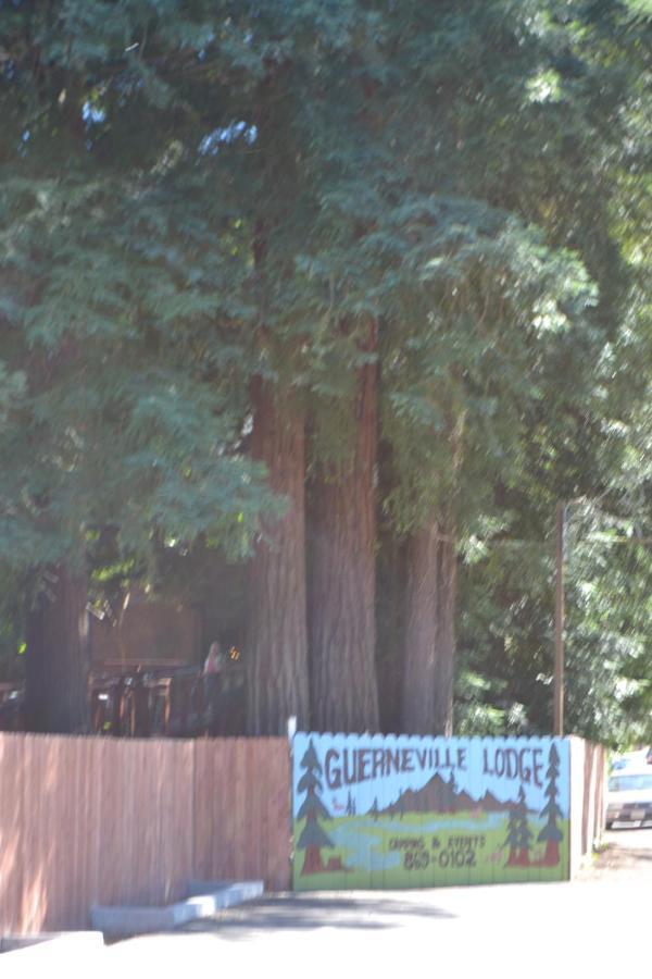 Guerneville Lodge Buitenkant foto